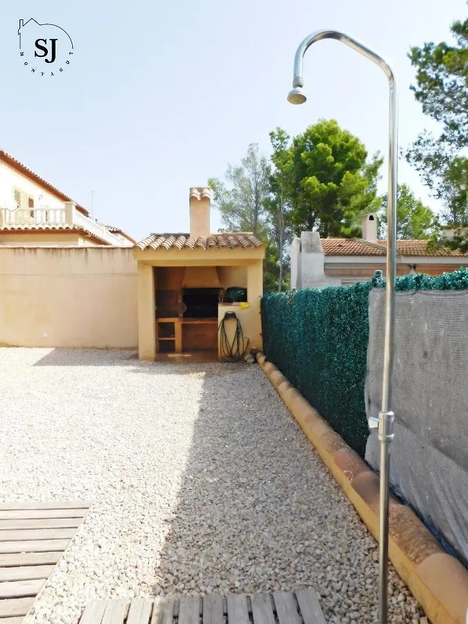 Chalet Con Piscina Les Tres Cales Holiday home