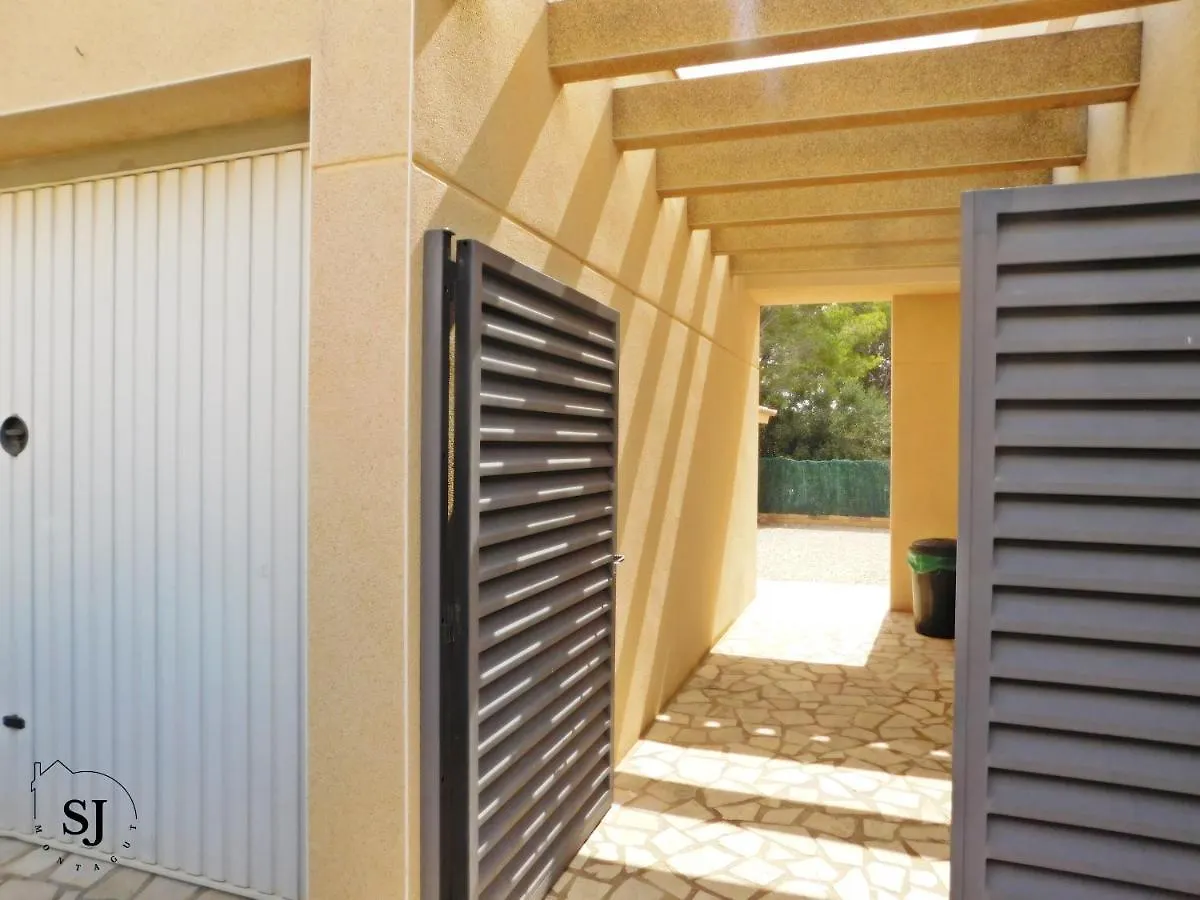Holiday home Chalet Con Piscina Les Tres Cales