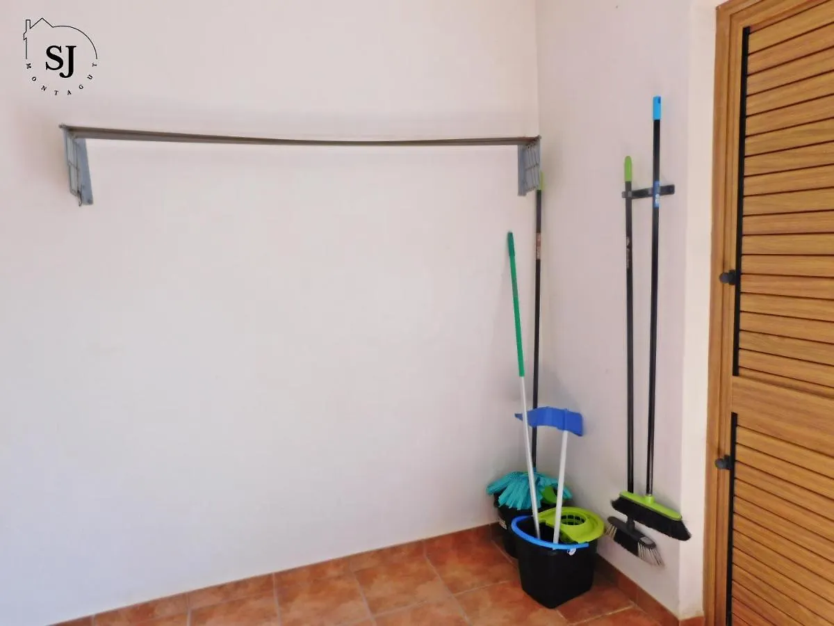 Holiday home Chalet Con Piscina Les Tres Cales