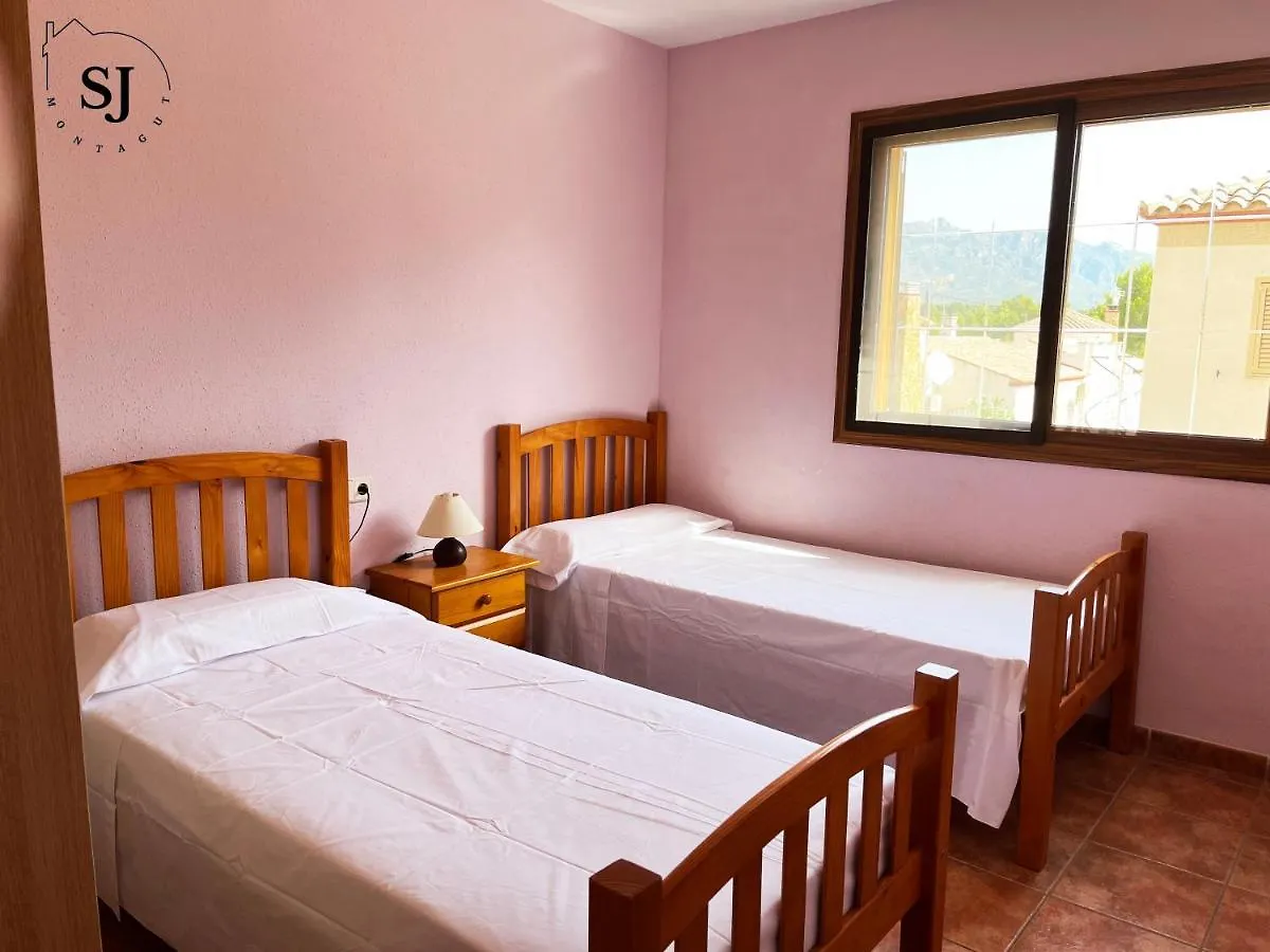 Holiday home Chalet Con Piscina Les Tres Cales