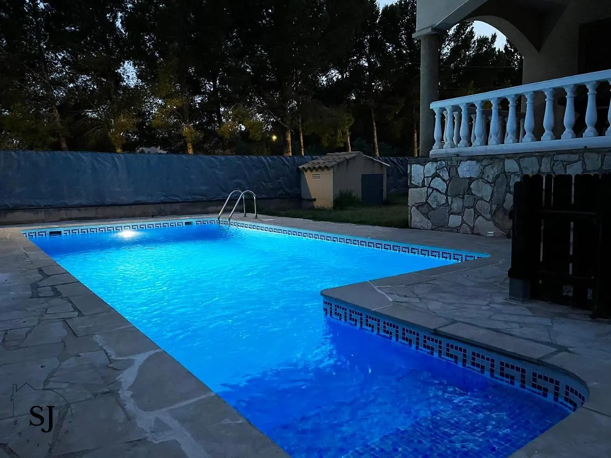 Holiday home Chalet Con Piscina Les Tres Cales