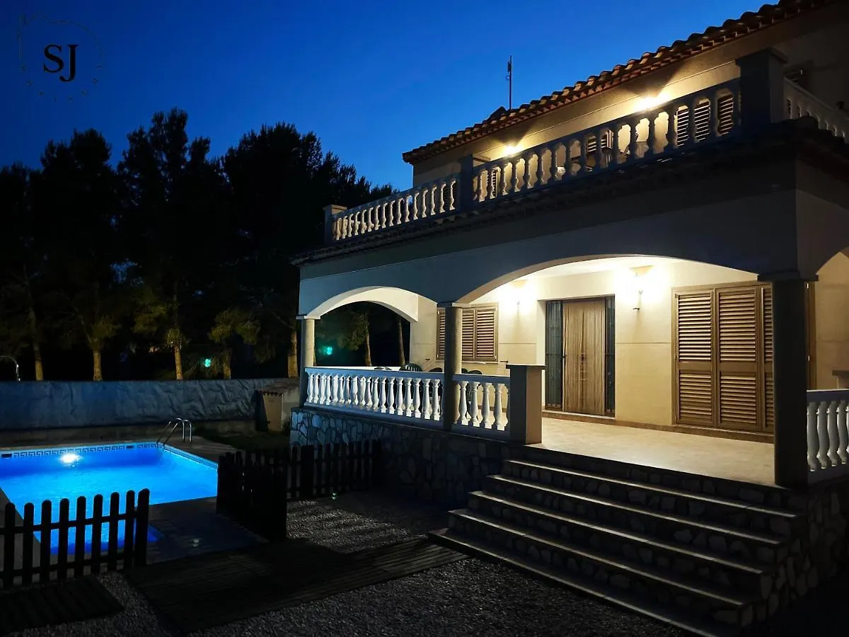 Holiday home Chalet Con Piscina Les Tres Cales